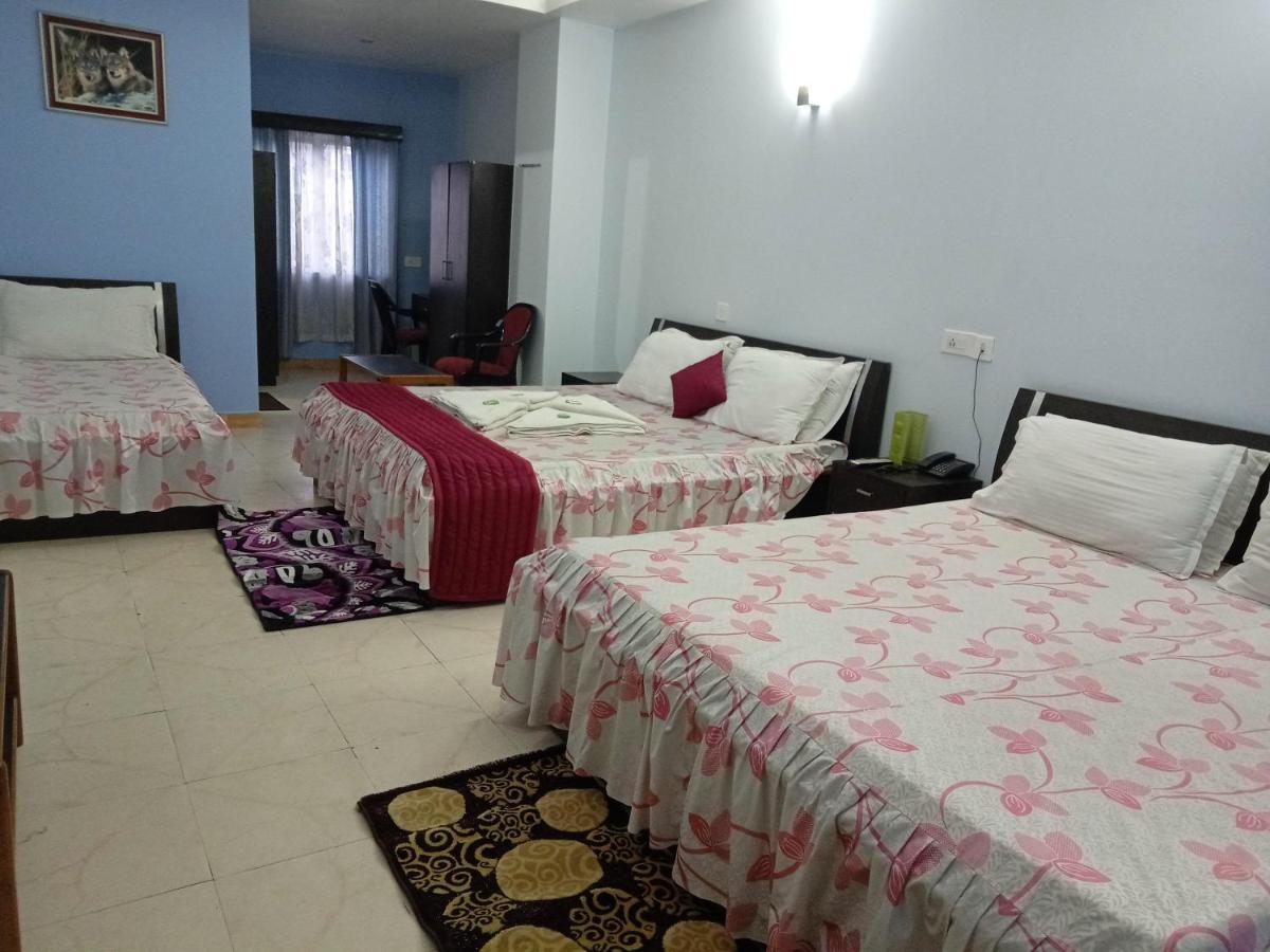 Hotel Barbareek Shillong Eksteriør bilde